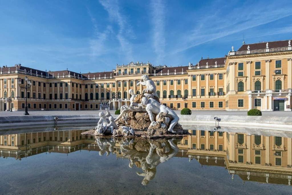 Schonbrunn Apartment Wenen Buitenkant foto